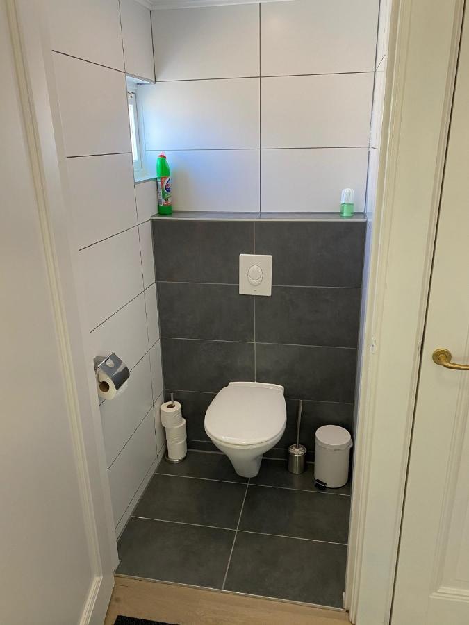 House In A Quiet Location In Zeeland 2 Apartment Bruinisse Bagian luar foto