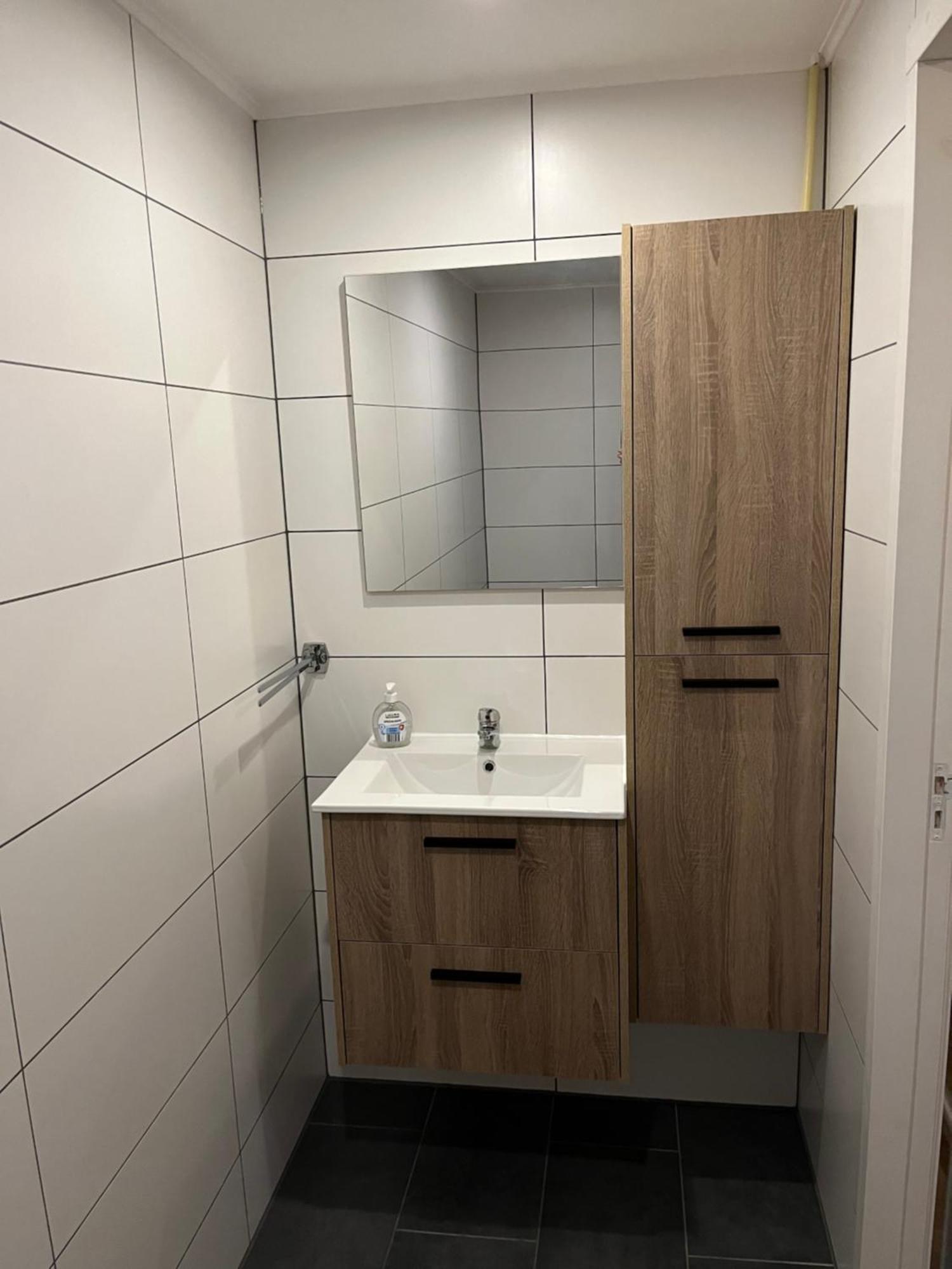 House In A Quiet Location In Zeeland 2 Apartment Bruinisse Bagian luar foto